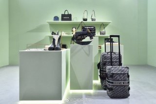 Draw-bar box Draw-bar box