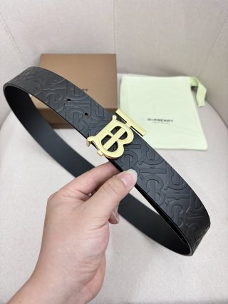 Burberry-Belts
