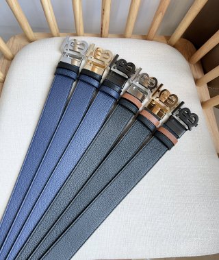 Burberry-Belts