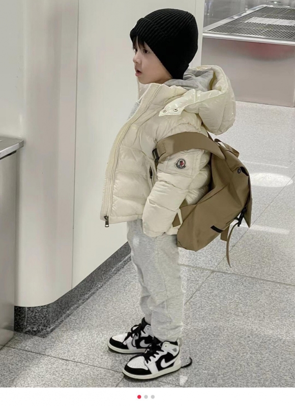 Down jackets C Down jackets C