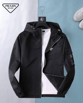 Hoodies & Sweatshirts