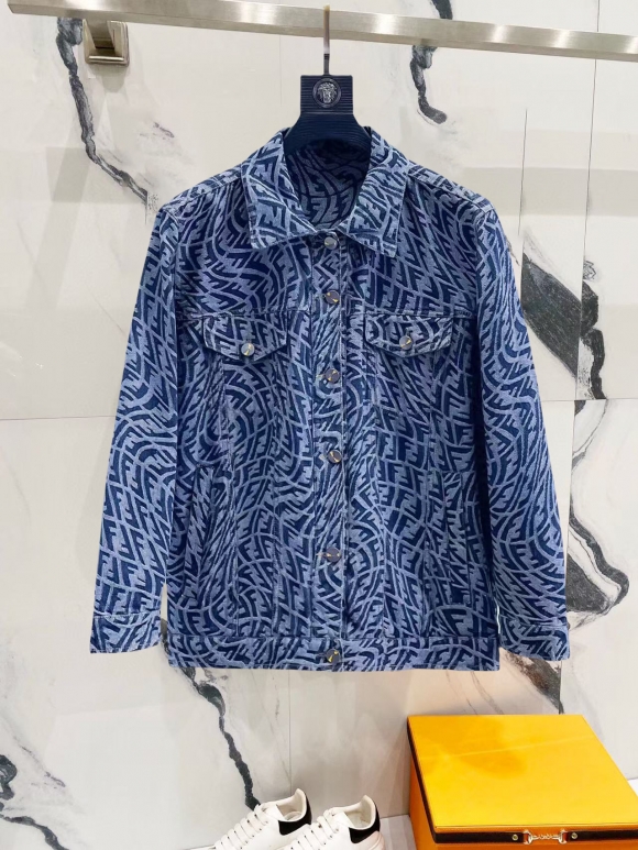 Hoodies & Sweatshirts Hoodies & Sweatshirts