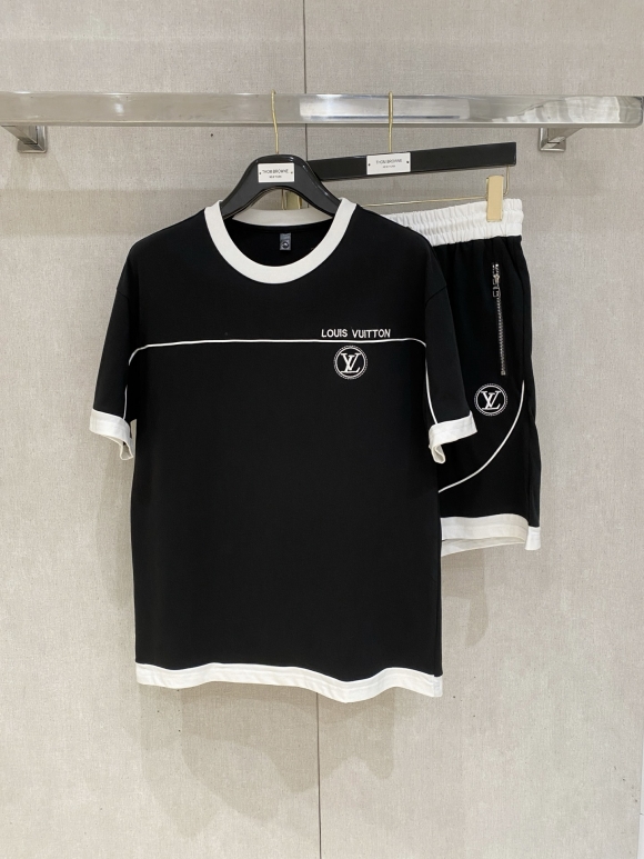 Leisure suit Leisure suit