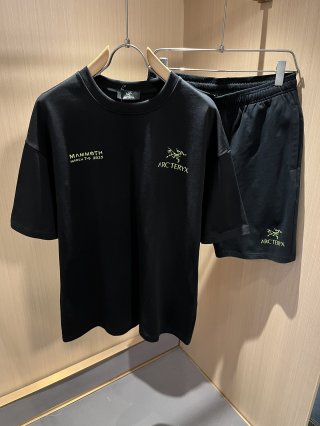 Leisure suit Leisure suit