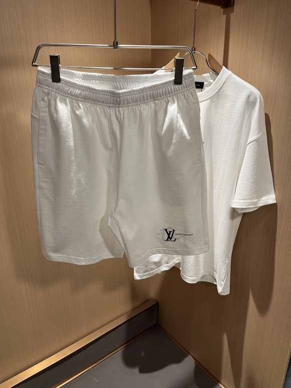 Leisure suit Leisure suit