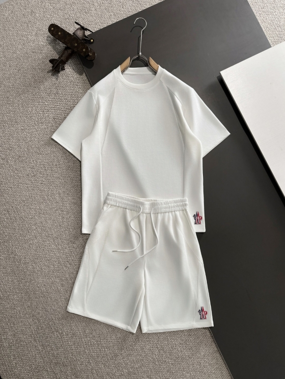 Leisure suit Leisure suit