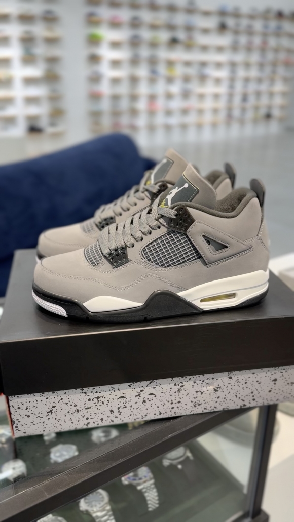 AirJordan4SHOES
