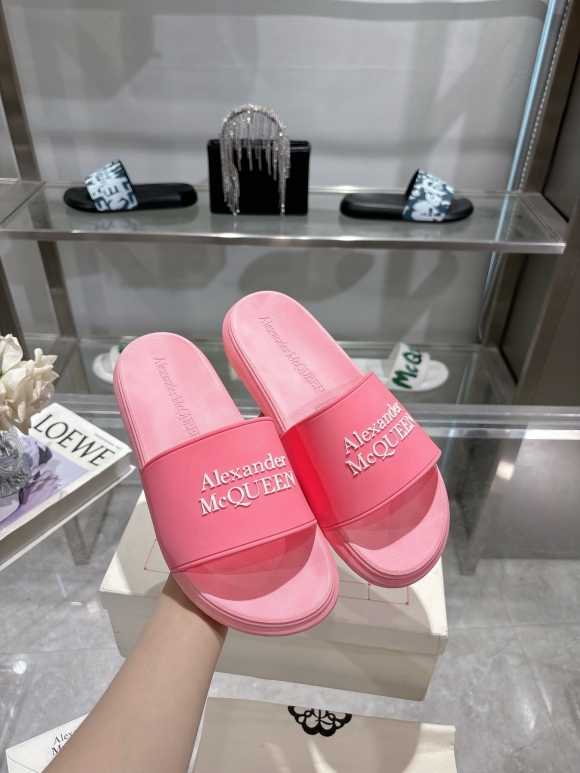 Slippers Slippers
