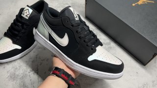 AirJordan1LowSHOES