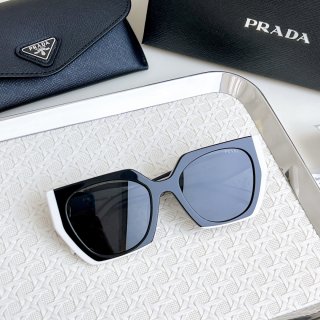 Prada-5