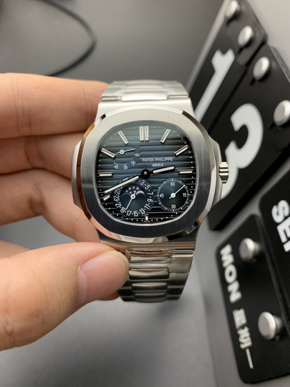 PATEK PHILIPPE