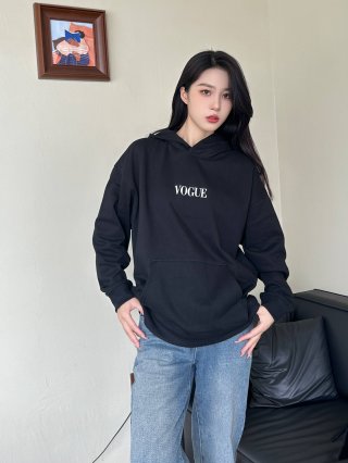 Hoodies & Sweatshirts