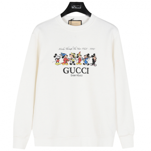 Hoodies & Sweatshirts