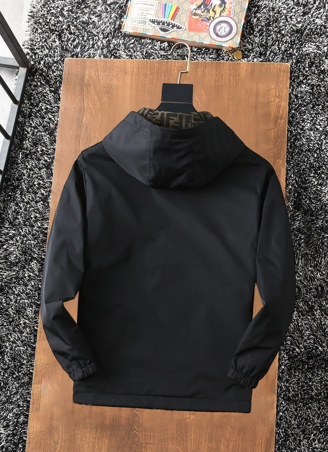 Hoodies & Sweatshirts