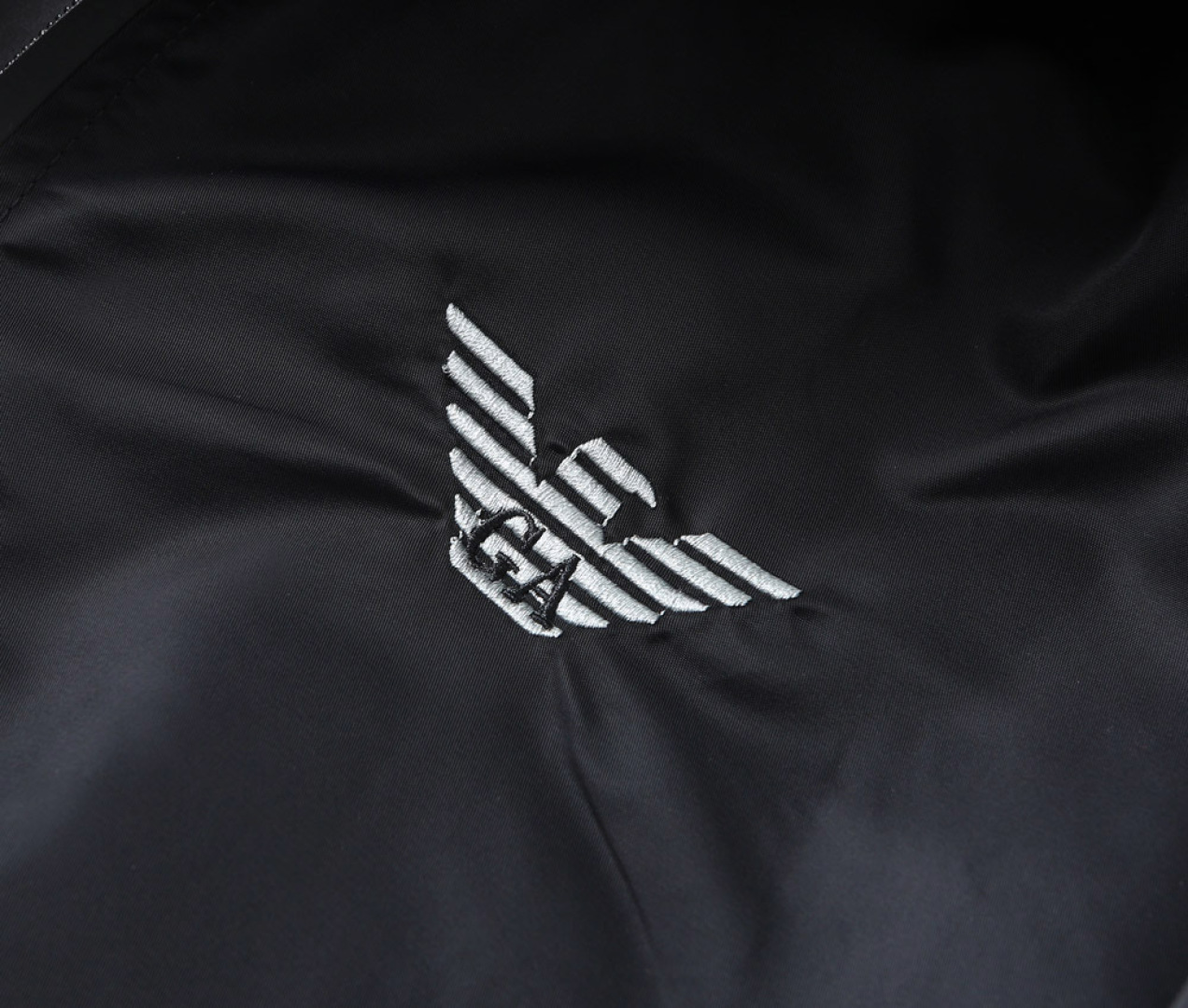 Hoodies & Sweatshirts