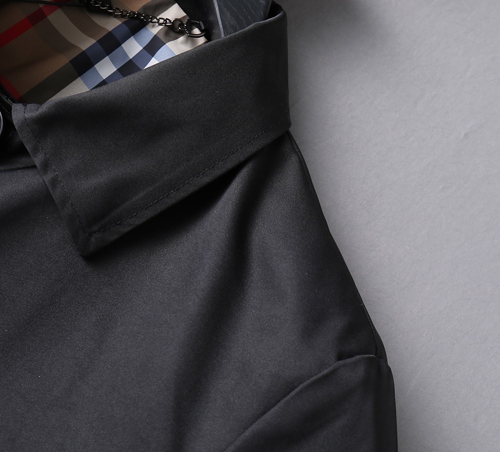 Hoodies & Sweatshirts