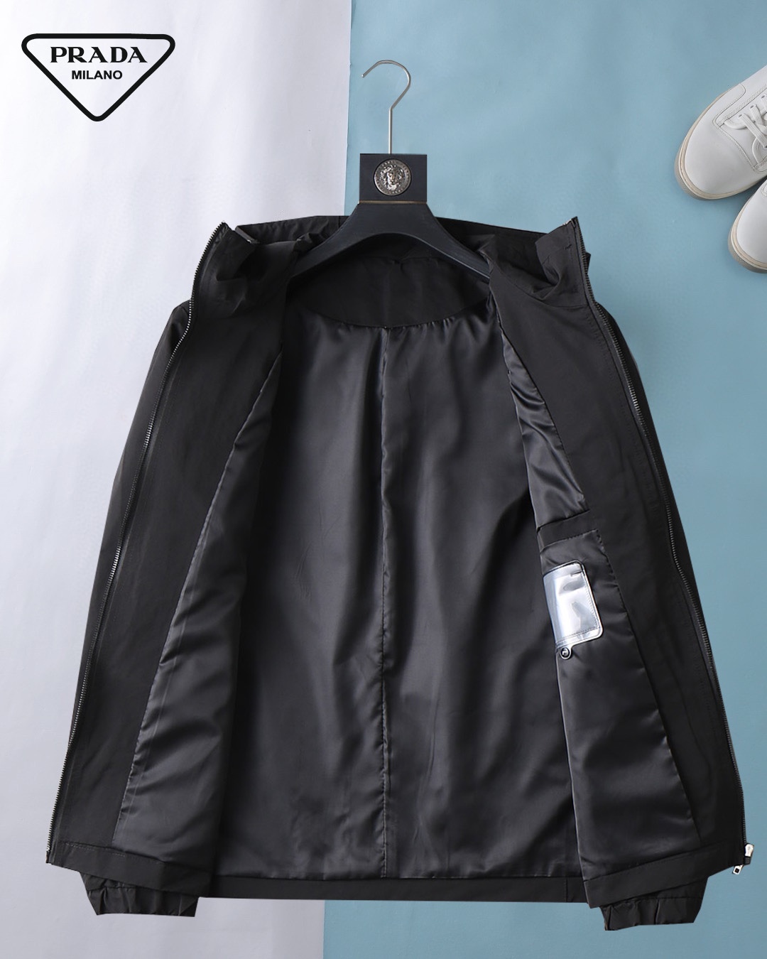 Hoodies & Sweatshirts