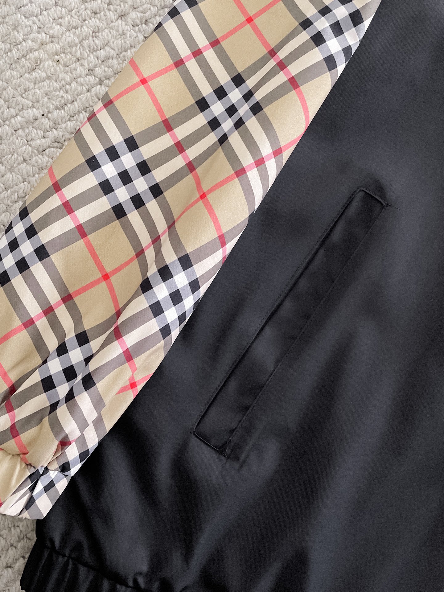 Hoodies & Sweatshirts