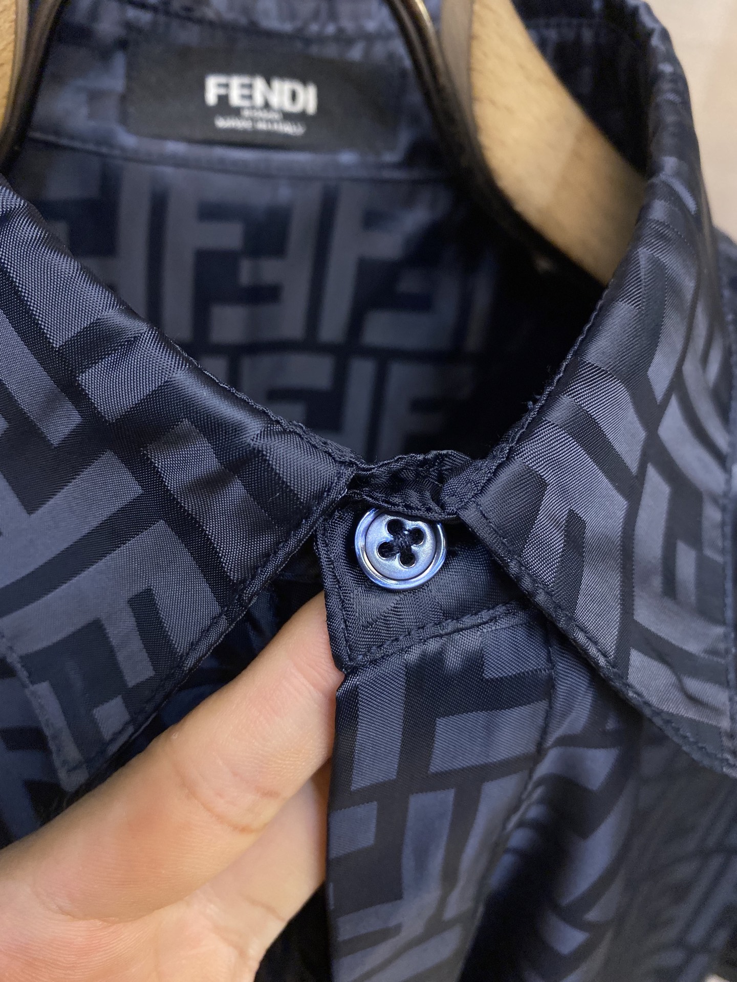 Hoodies & Sweatshirts