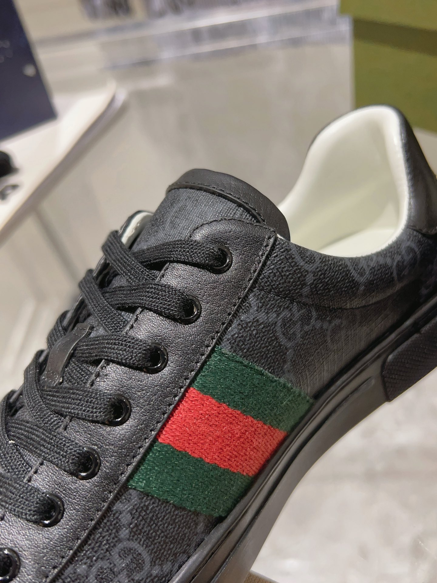 GucciShoes