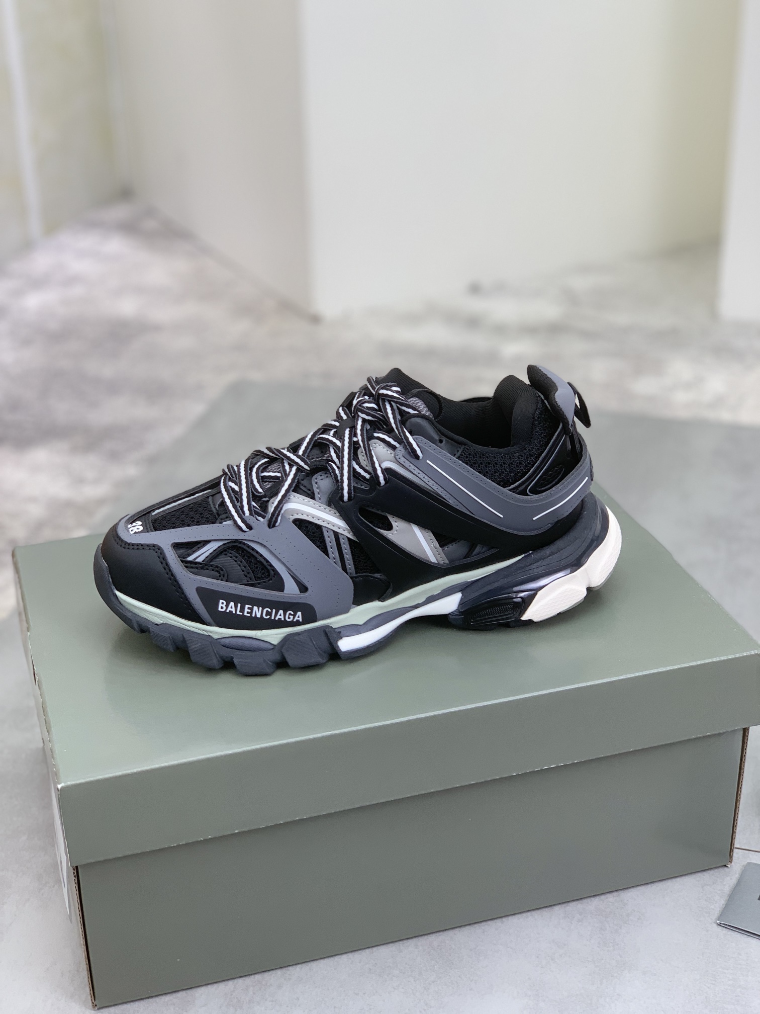 BalenciagaSHOES