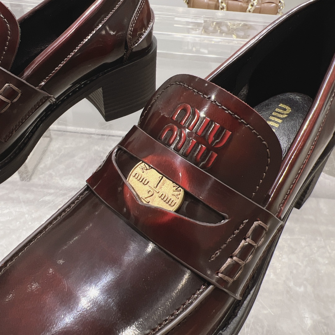 Womens shoes collection