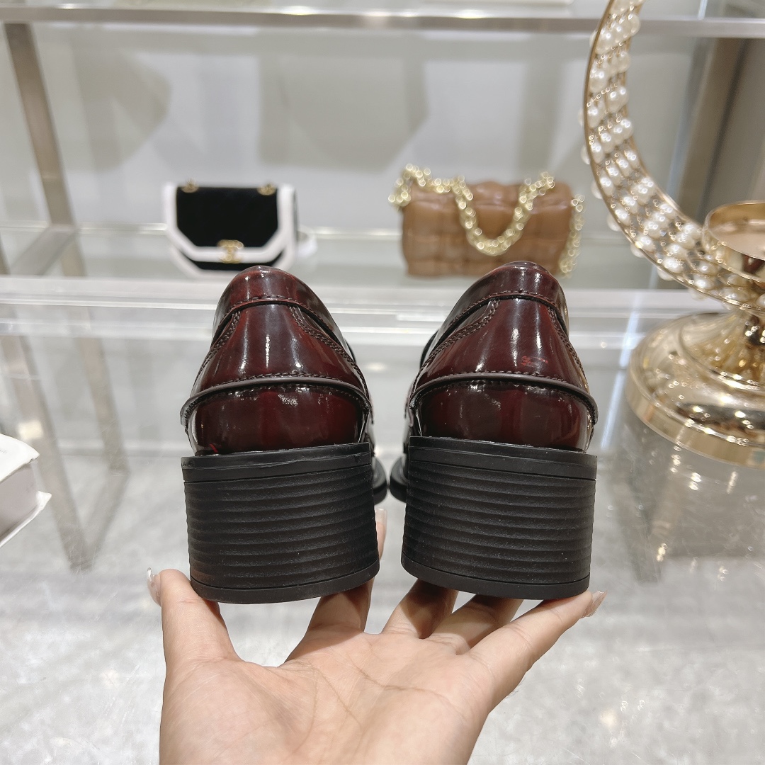 Womens shoes collection