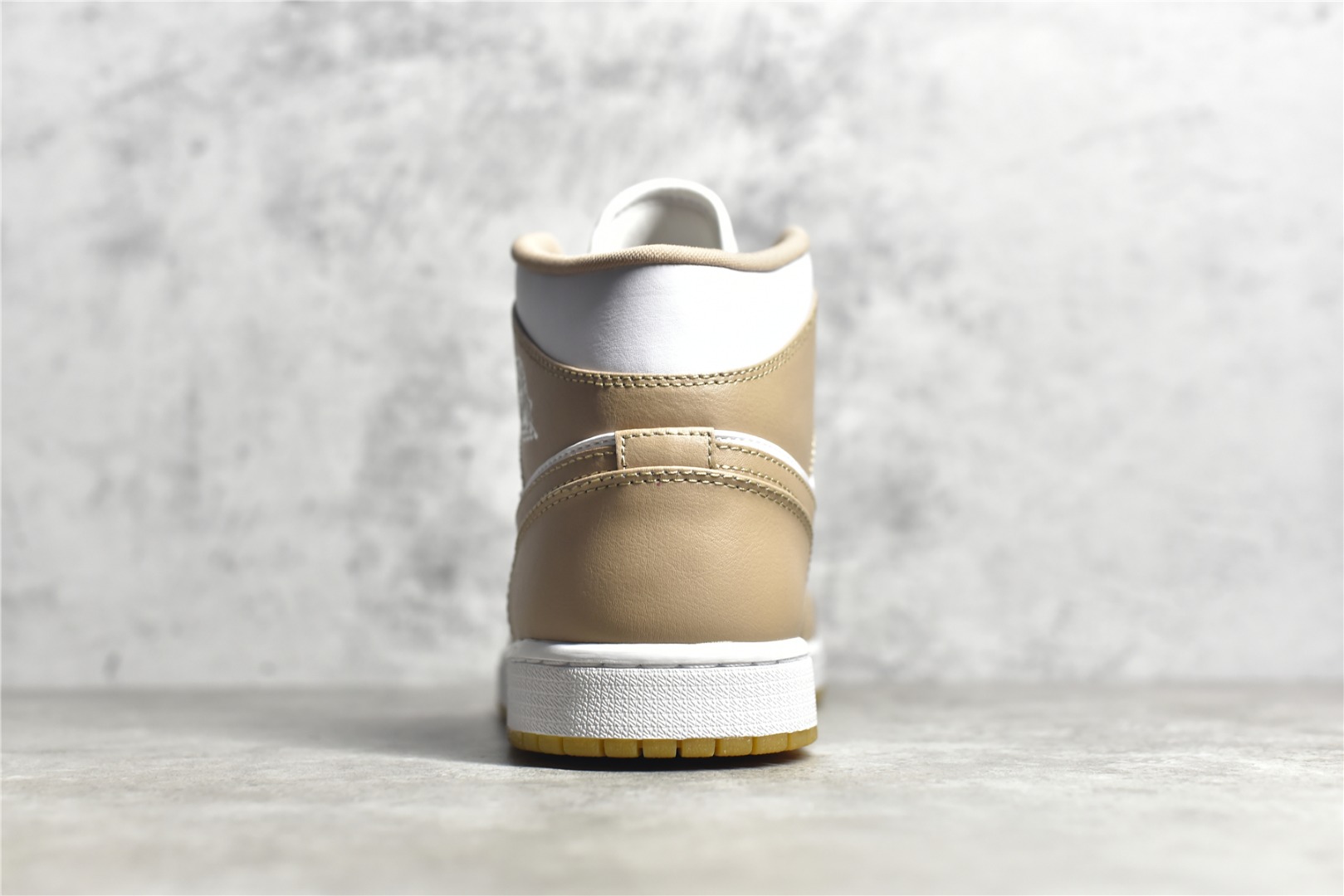 AirJordan1MidSHOES