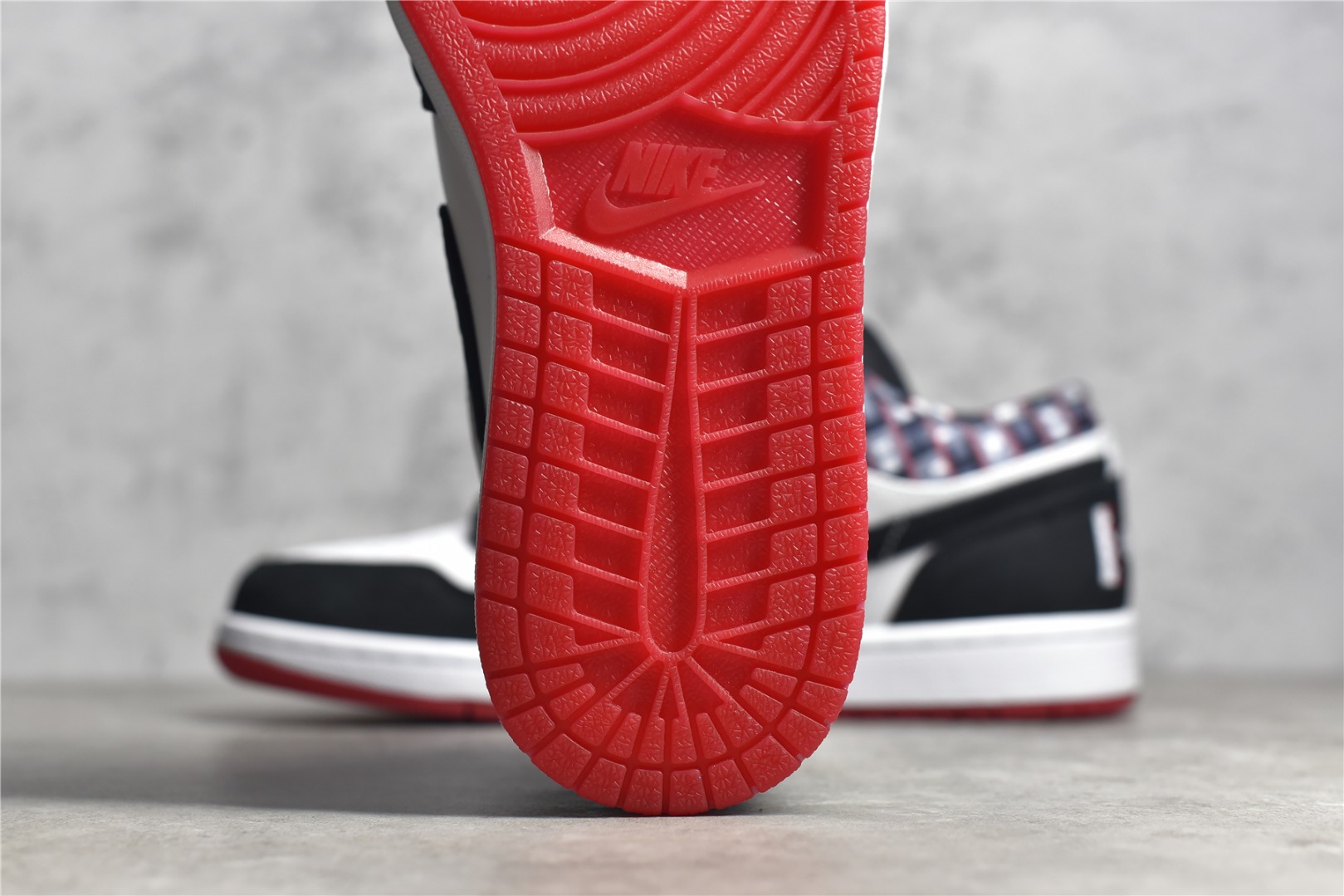 AirJordan1LowSHOES