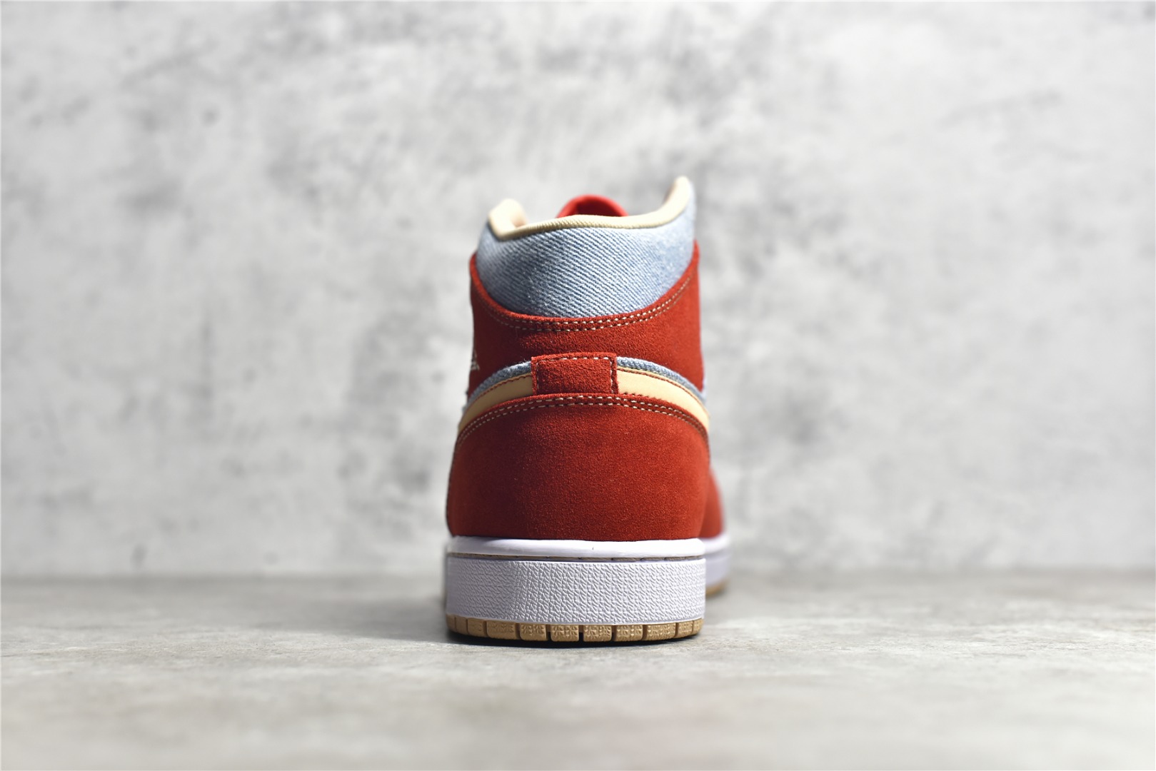 AirJordan1MidSHOES